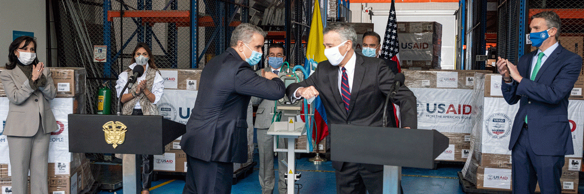 Colombian President and Ambassador Phil S. Goldberg at ventilator donation ceremony